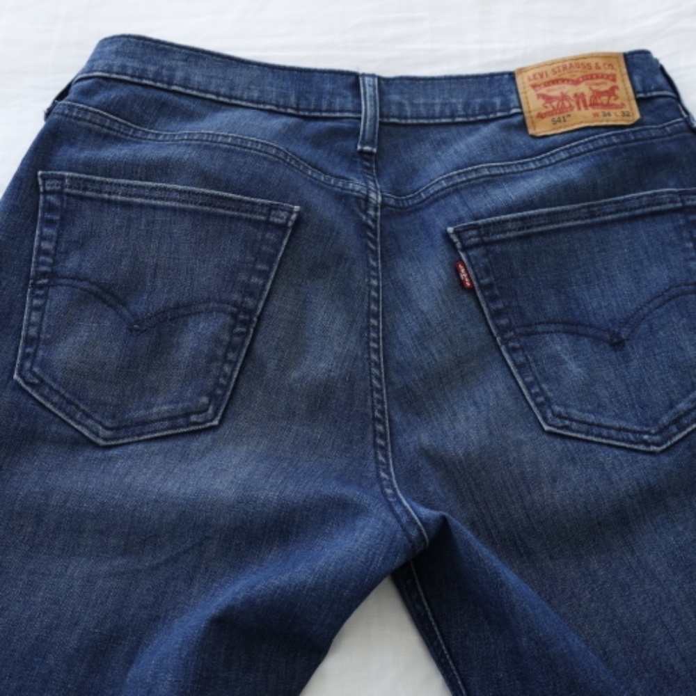 Levi Strauss & Co 541 Athletic Cut Jeans - Picture 5 of 8
